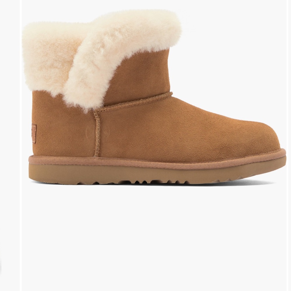 UGG Saniya kids girls genuine shearling collar boots new